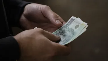 Gotówka w kopercie znaleziona w Buczkowicach. Policja szuka właściciela
