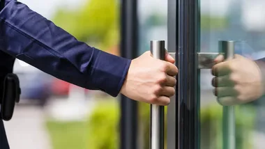 Szkoły w Bielsku-Białej pod lupą Policji. Omawiano także wtargnięcie napastnika