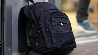 24-latek uciekł po kradzieży za 1300 zł. Policjanci znaleźli środki odurzające