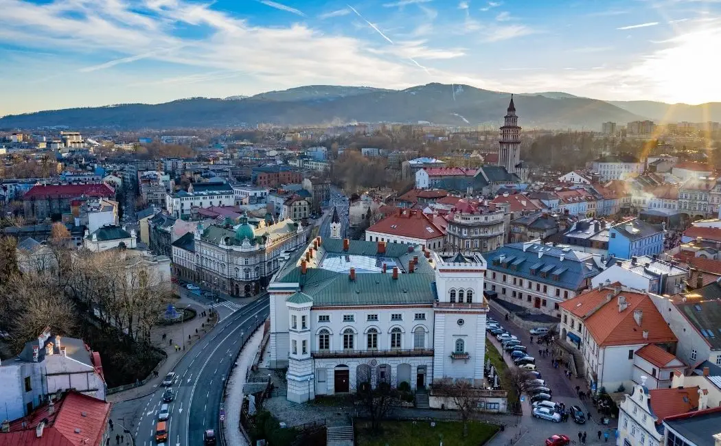 Powiat Bielski: Postępowanie o odszkodowanie za nieruchomość w Jasienicy