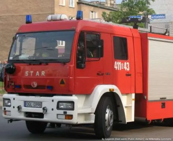 Strażacy z 20 jednostek ćwiczyli gaszenie pożaru lasu w Kamienicy