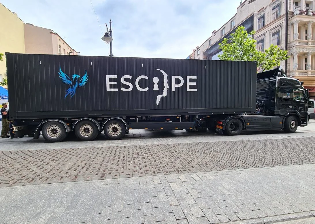 Grafika promocyjna wydarzenia EscapeTruck na Placu Ratuszowym