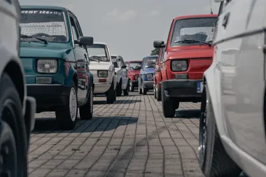 Grafika promocyjna wydarzenia Klasykiem na Bielsko Vol. III — rozpoczęcie sezonu klasycznej motoryzacji w Bielsku-Białej