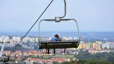 Dębowiec robi techniczną przerwę. Kolej linowa nie pojedzie w listopadzie