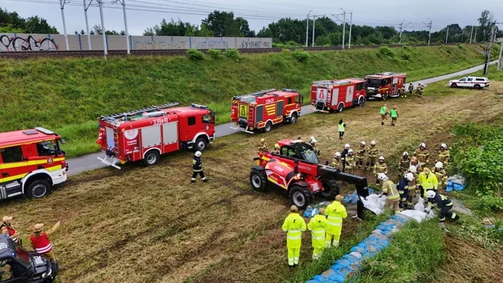 Na wałach przy Iłownicy strażacy sprawdzili gotowość na czarny scenariusz