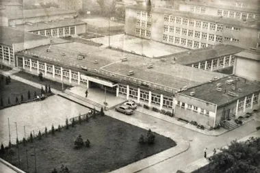Po ośmiu dekadach szkoła nadal kształci setki uczniów. Jubileusz ZSTiL