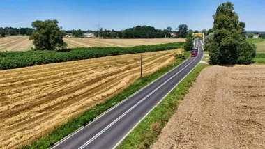 Na Bielskiej rusza budowa chodnika. Kierowców czekają zmiany