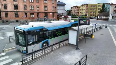Nowe tablice na dworcu autobusowym. Pasażerowie dostali też głosowe wsparcie