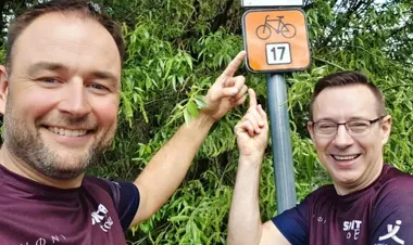 Rowerem z Barcelony do Czechowic-Dziedzic. W tle 2800 kilometrów i pomoc dla dzieci