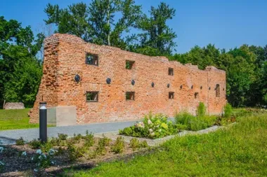 Muzyka i opowieści znów wracają do ruin zamku Wilczków