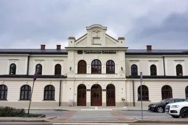 Dworzec w Czechowicach–Dziedzicach wrócił do życia i zyskał nowe oblicze