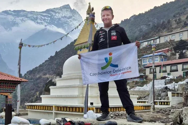 Z Czechowic-Dziedzic pod Mount Everest. Na rowerze, samotnie, z misją
