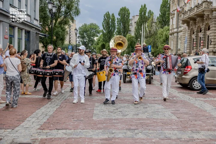 Zadymka rozlała się po Bielsku-Białej. Finał w sali z 151-letnią historią