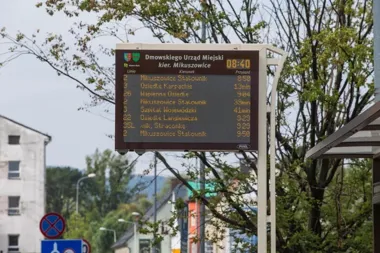 30 nowych tablic ITS w Bielsku-Białej. Pasażerowie mają dostać dokładniejsze informacje
