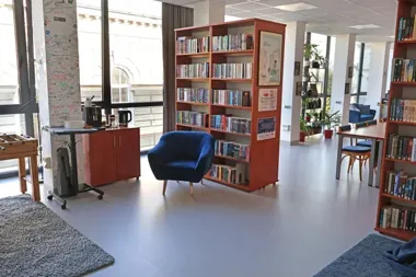 Książnica Beskidzka po modernizacji. Jest miejsce do nauki i pracy