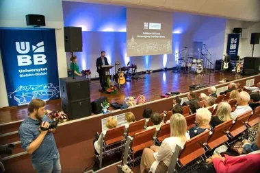 Trzy dekady UTW w Bielsku-Białej. Gala połączyła pamięć i muzykę