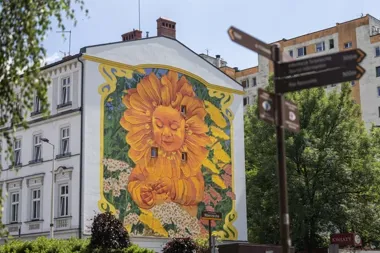 BWA wyprowadza sztukę na ulice. Lato skończy się modernizacją