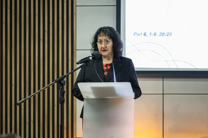 Ekumeniczny maraton biblijny gromadzi różne wyznania w Książnicy Beskidzkiej