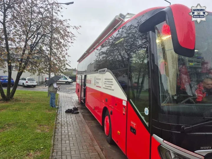 Mundur i ponad 13 litrów krwi. Policjanci z Bielska-Białej pomogli potrzebującym