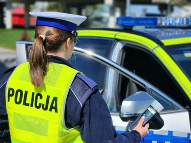 Prawie 3,5 promila na S1. Kierowca zakończył jazdę na barierkach
