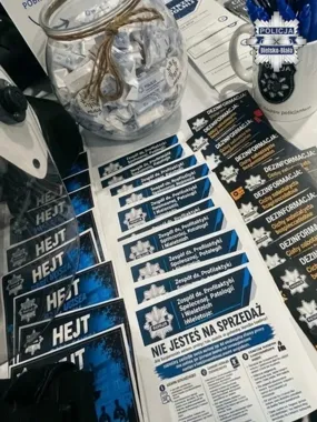 Targi pracy w Bielsku-Białej. Policja ostrzegała przed handlem ludźmi
