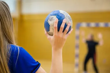 Polska – Austria 19:20 i 30:25. Juniorki podzieliły się zwycięstwami w Szczyrku