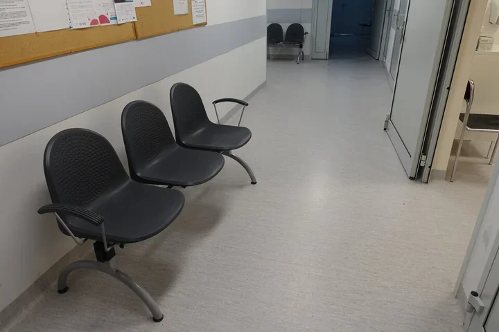 Szpitale powiatowe na krawędzi. Samorządy ostrzegają, że opieka może się załamać